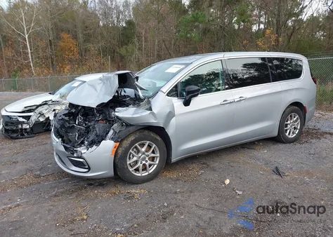 2024 Chrysler Pacifica Touring L from USA, damaged, VIN 2C4RC1BG4RR171948